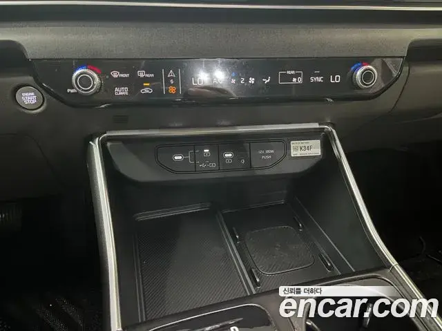 Kia Carnival 2024 — Фото 19/20