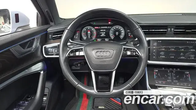 Audi A6 2021 — Фото 13/20