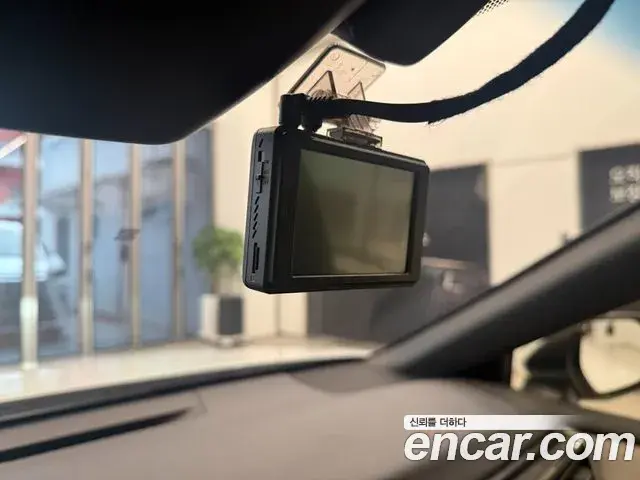 Toyota Camry 2025 — ფოტო 10/15