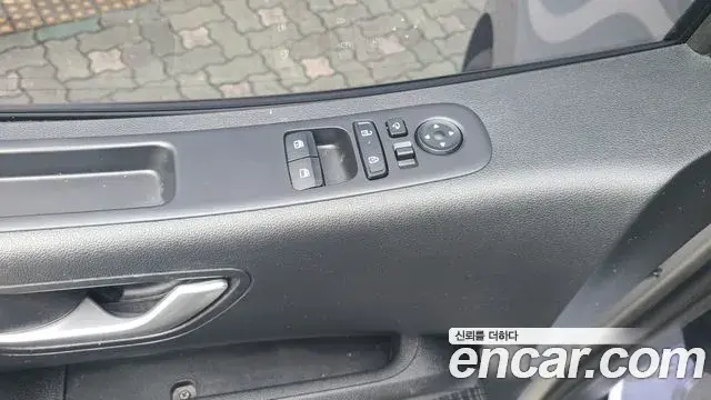 Hyundai Staria 2024 — Фото 9/20