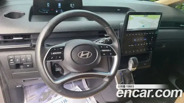 Hyundai Staria 2024 — Фото 10/20