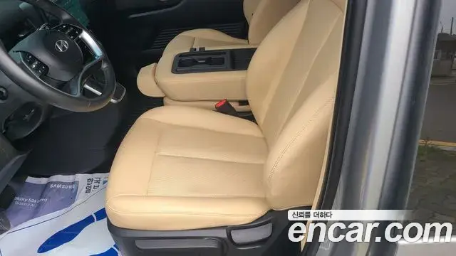 Hyundai Staria 2024 — Фото 12/20