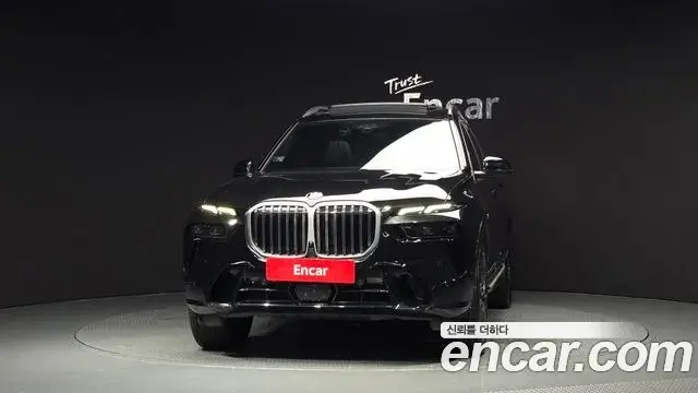 BMW X7 2025 — Photo 3/20
