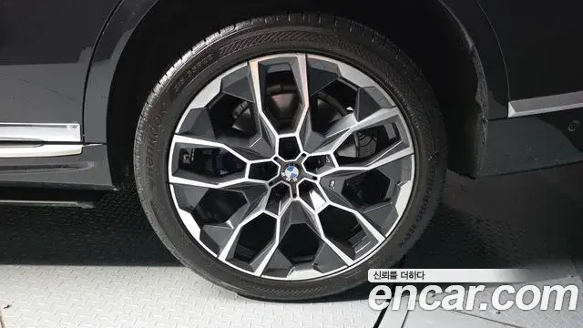 BMW X7 2025 — Photo 5/20