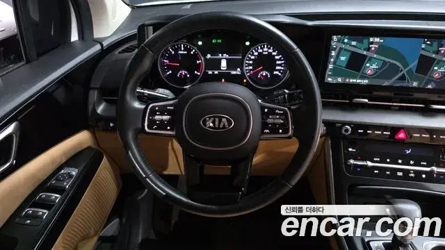 Kia Carnival 2021 — Фото 13/20