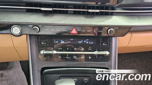 Kia Carnival 2020 — Photo 9/20