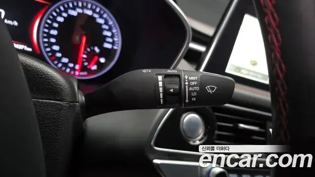 Genesis G70 2019 — ფოტო 10/39