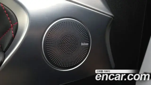Genesis G70 2019 — ფოტო 24/39