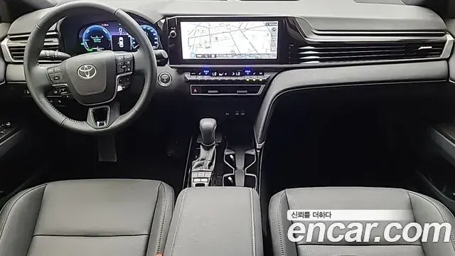 Toyota Camry 2026 — Photo 4/18