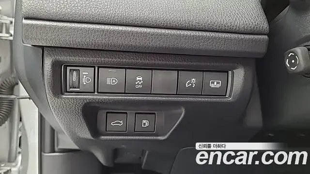 Toyota Camry 2026 — Photo 13/18