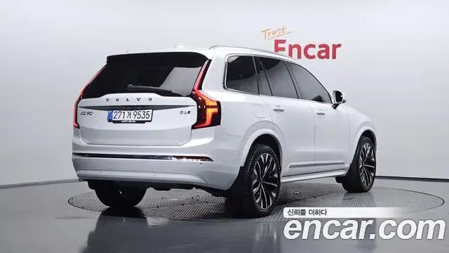 Volvo XC90 2025 — Фото 2/20