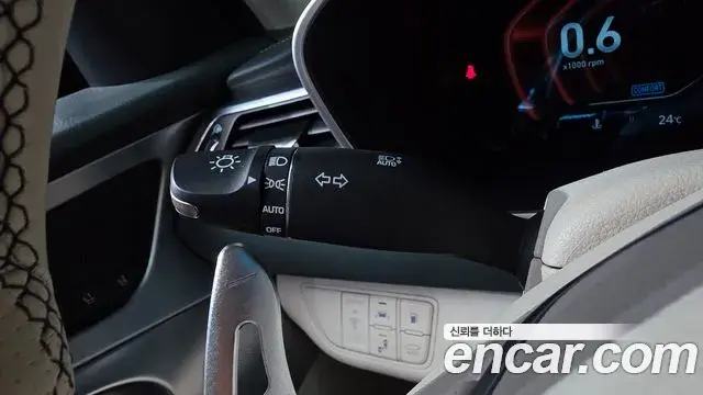 Genesis G70 2018 — Şəkil 30/41