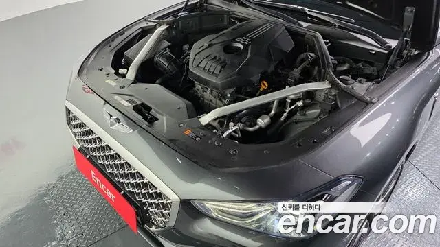 Genesis G70 2018 — Photo 14/34