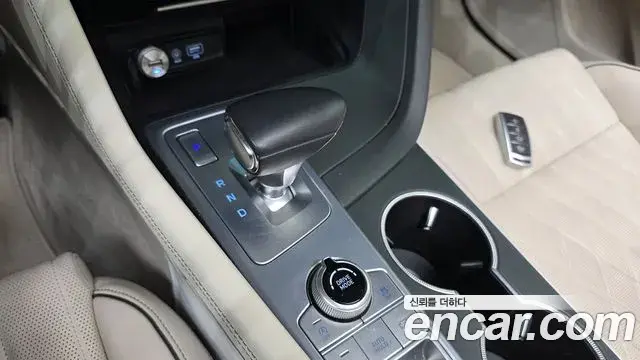 Genesis G70 2018 — Photo 18/34