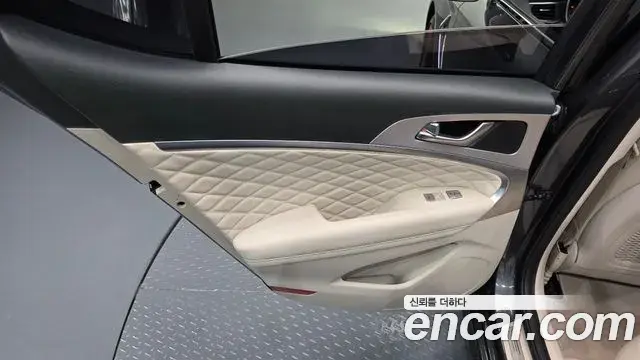 Genesis G70 2018 — Photo 12/34