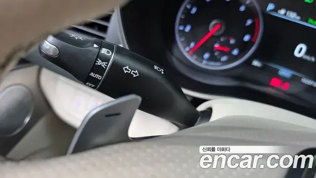 Genesis G70 2018 — Photo 15/34