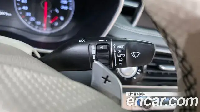 Genesis G70 2018 — Photo 1/34