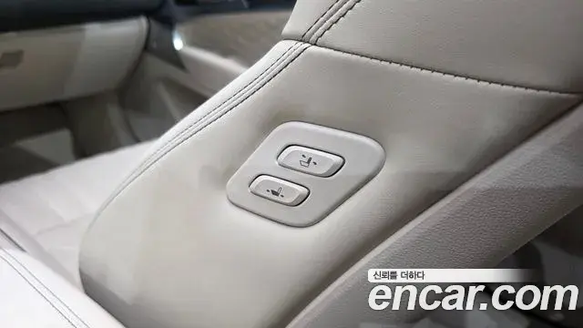 Genesis G70 2018 — Photo 6/34