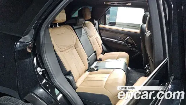 Land Rover Range Rover Sport 2023 — Photo 15/36
