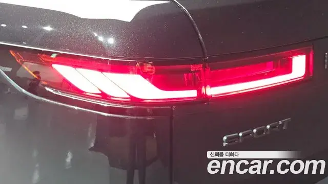 Land Rover Range Rover Sport 2023 — Photo 14/36