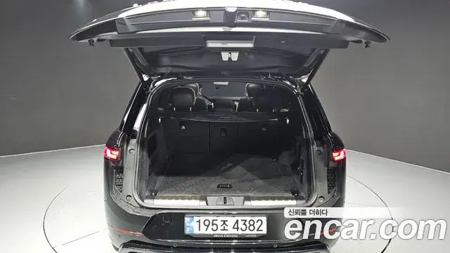 Land Rover Range Rover Sport 2023 — Photo 2/36