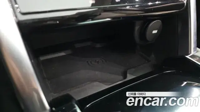Land Rover Discovery Sport 2020 — Photo 38/41