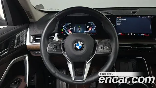 BMW X1 2024 — Photo 13/20