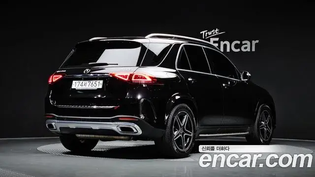 Mercedes-Benz GLE-Class 2019 — Фото 1/20