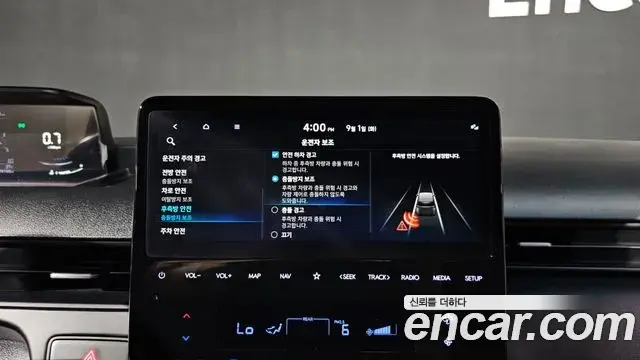 Hyundai Staria 2022 — Фото 16/20