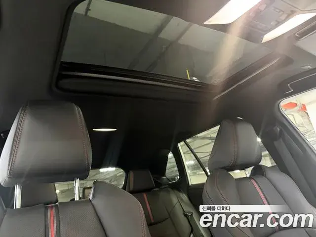 Toyota RAV4 2025 — Фото 16/20