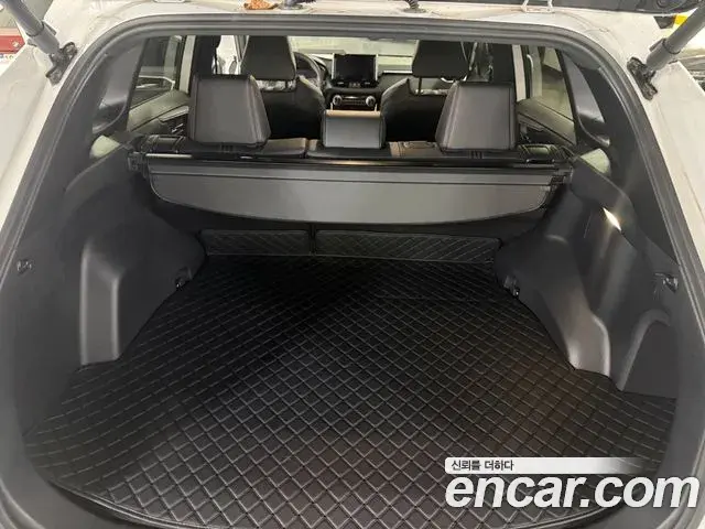 Toyota RAV4 2025 — Фото 19/20