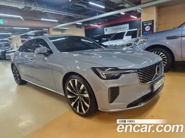 Volvo S90 2025 — Photo 9/20