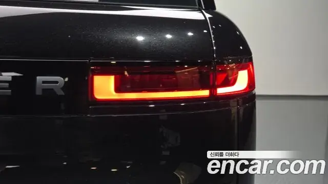 Land Rover Range Rover Sport 2025 — Photo 17/36