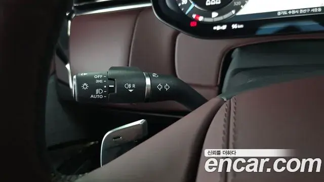 Land Rover Range Rover Sport 2025 — Photo 22/36