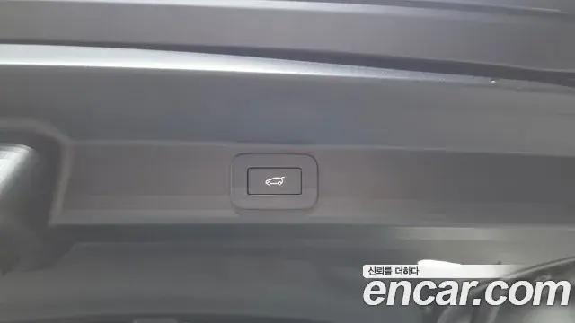 Land Rover Range Rover Sport 2025 — Photo 15/36