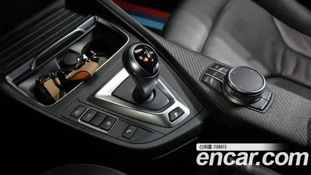 BMW M2 2019 — Photo 8/20