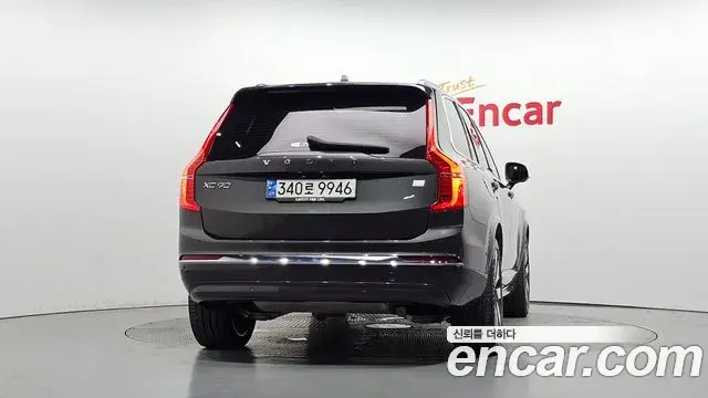 Volvo XC90 2024 — ფოტო 19/20
