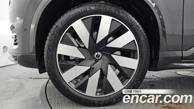 Volvo XC90 2024 — ფოტო 12/20
