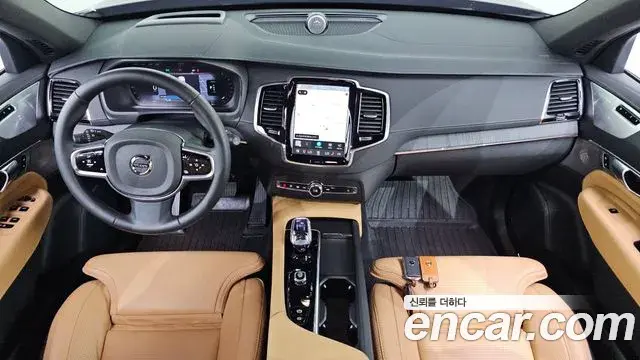 Volvo XC90 2024 — ფოტო 17/20