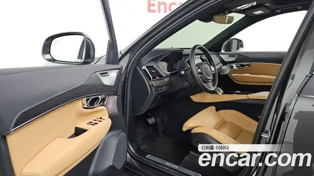 Volvo XC90 2024 — ფოტო 10/20