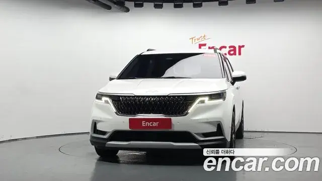 Kia Carnival 2022 — Фото 3/20