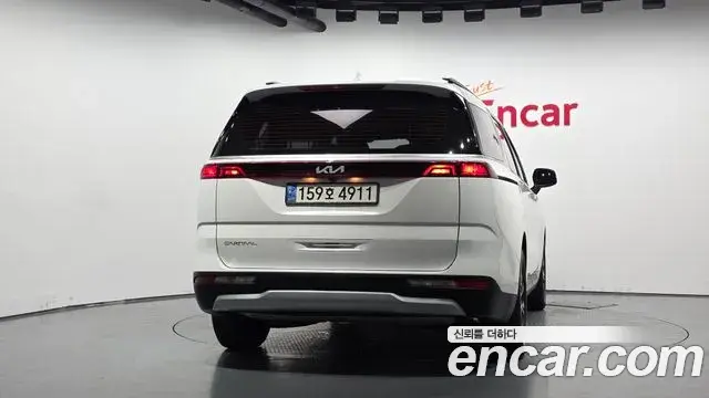 Kia Carnival 2022 — Фото 4/20