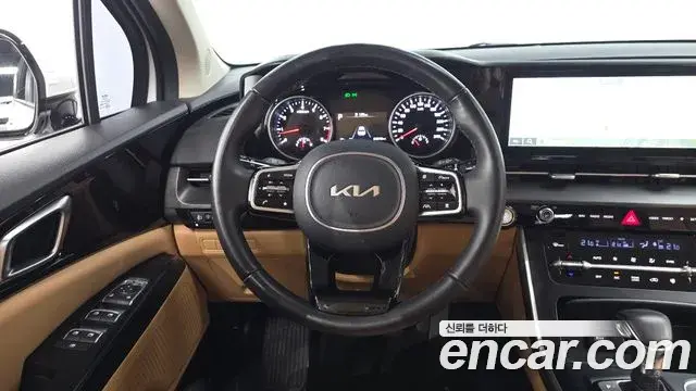 Kia Carnival 2022 — Фото 12/20