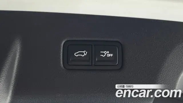 Kia Carnival 2021 — Фото 18/20
