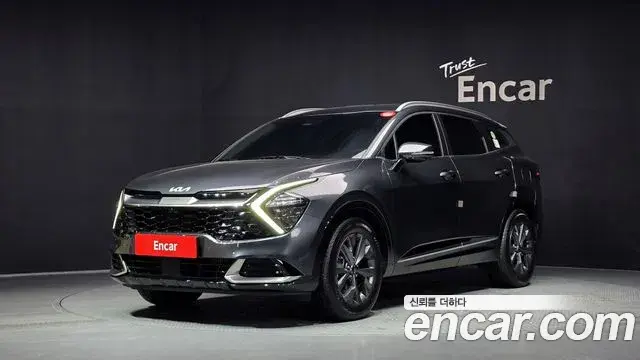 Kia Sportage 2023 — Фото 1/20