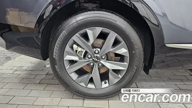 Kia Sportage 2023 — Фото 5/20