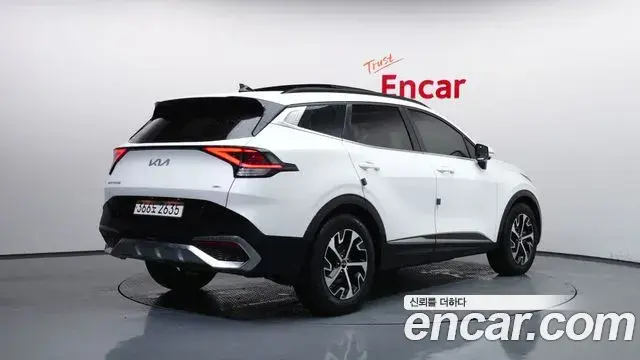 Kia Sportage 2022 — Фото 2/20