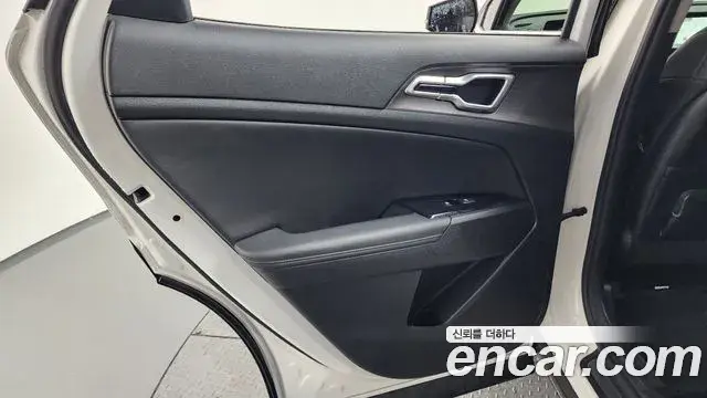 Kia Sportage 2022 — Photo 32/37