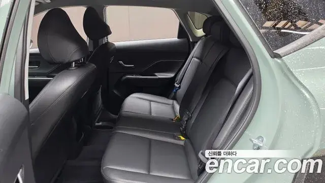Hyundai Kona 2023 — Фото 12/20