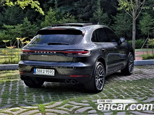 Porsche Macan 2021 — ფოტო 3/20